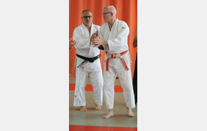 Visite de Mikael Bocquet instructeur national en self-défense et Alexandre Rucel, 7ème dan, professeur expert en self défense, au dojo castrais Kwaï 