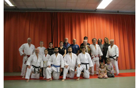KAGAMI BIRAKI. Stage de Self-Défense dirigé par Jacques SEGUIN 8ème Dan , Jean-Louis JUAN 7ème Dan. Dimanche 9 janvier 2022